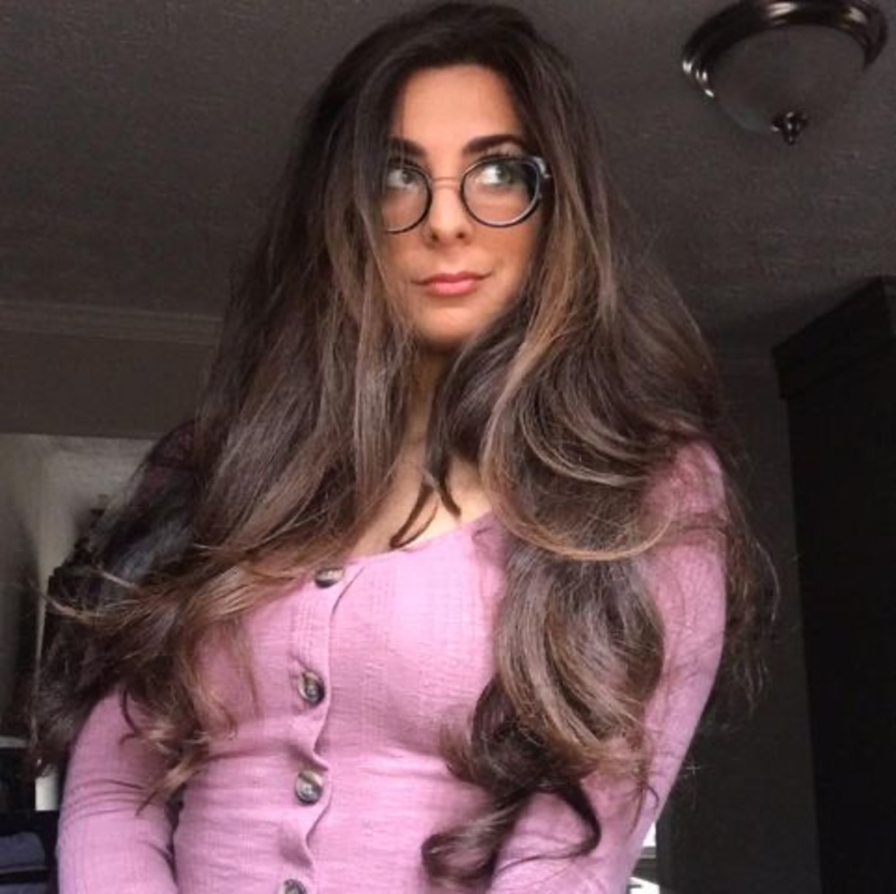 Meet your Posher, Cara